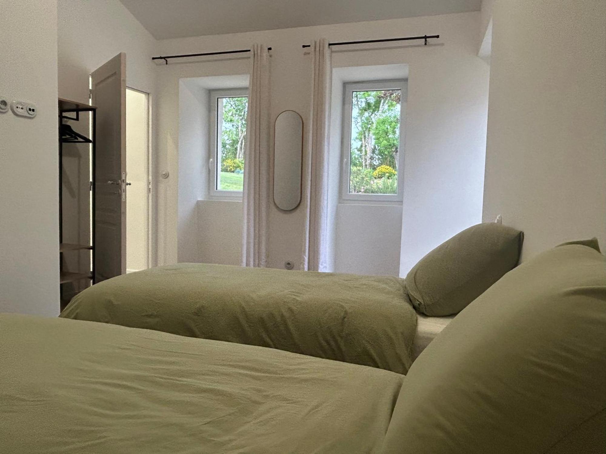 Maison De Vacances Gondrin Habitación foto